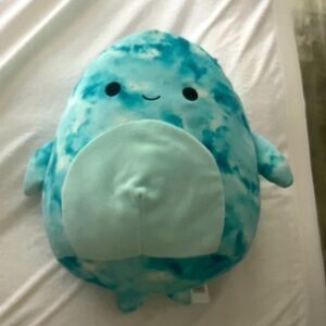 Super cute Danika the Dolphin Squishmallow